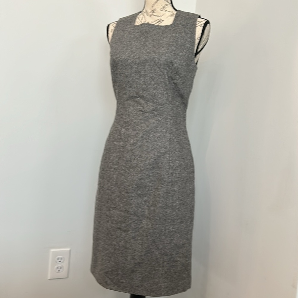 Ann Taylor Wool Jumper Dress Square Neck Flattering Fit Sleeveless Midi Size 4